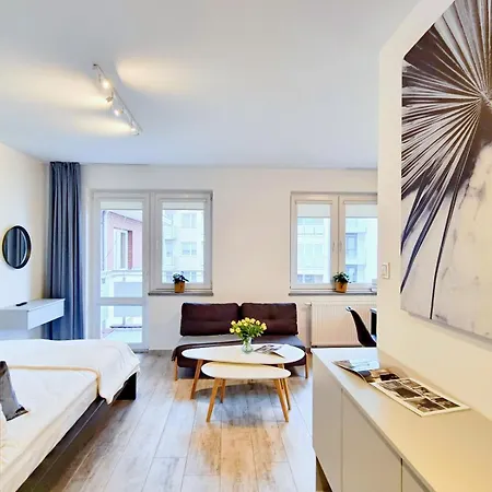 Portowe Westerplatte 19 *